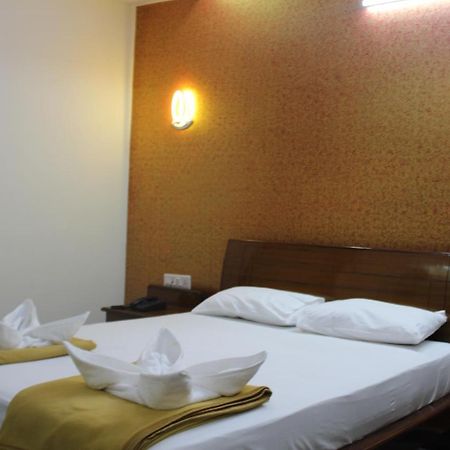 Golden Pride Hotel Kanakapura Exterior foto